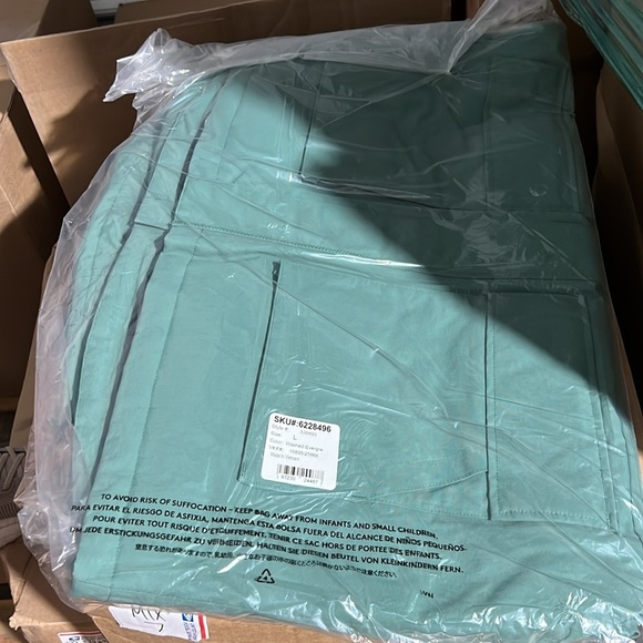 Lands' End Men's Waterproof Squall Parka Coat NWT - Picture 2 of 11